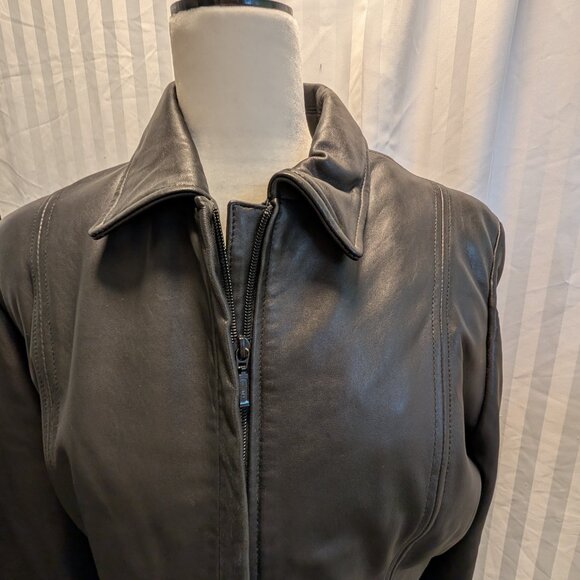 Danier Leather Women's Coat EUC - Picture 2 of 8